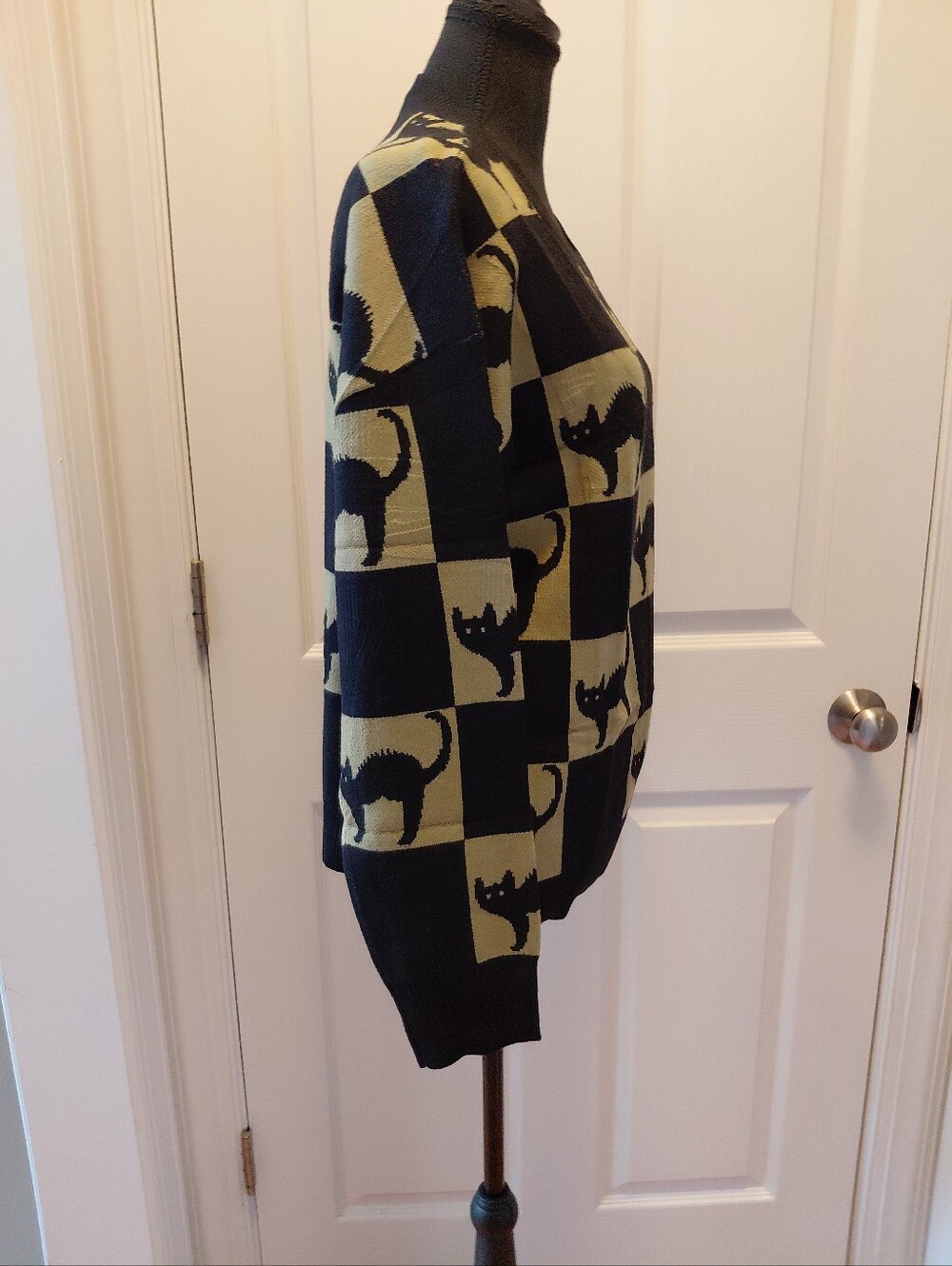 New Black Cat Halloween Sweater Women’s Small Army Green Black Checkered Soft Kn - Picture 6 of 8